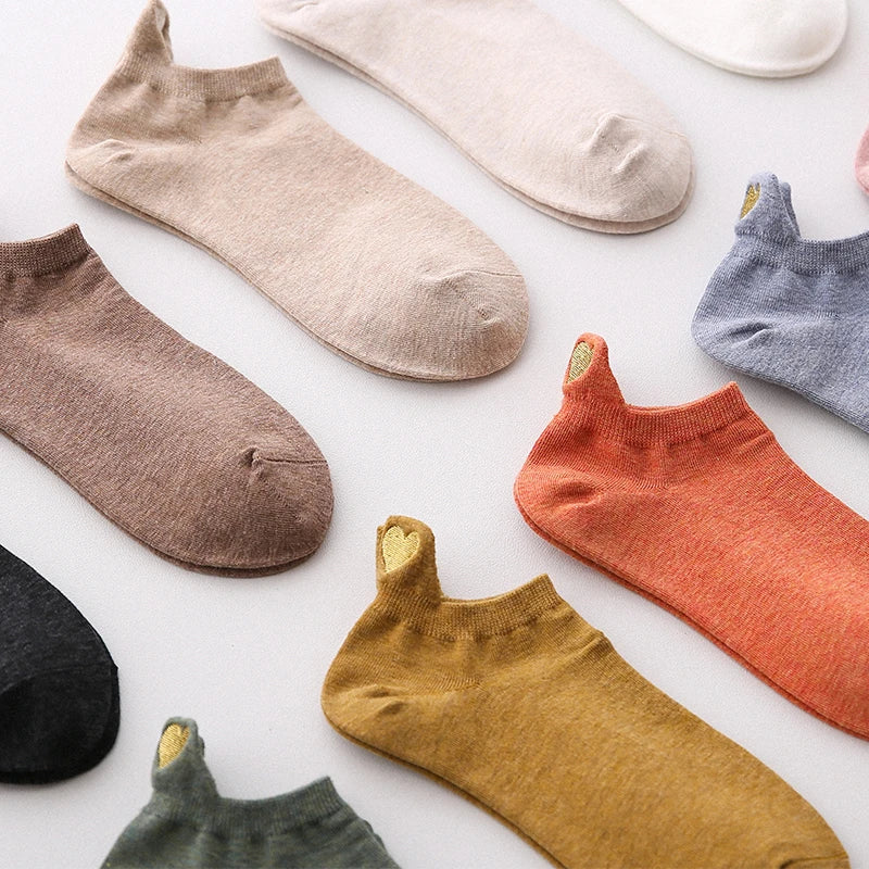 Women’s Heart Embroidered Low-Cut Cotton Socks – 4 Pairs Breathable Casual Ankle Socks