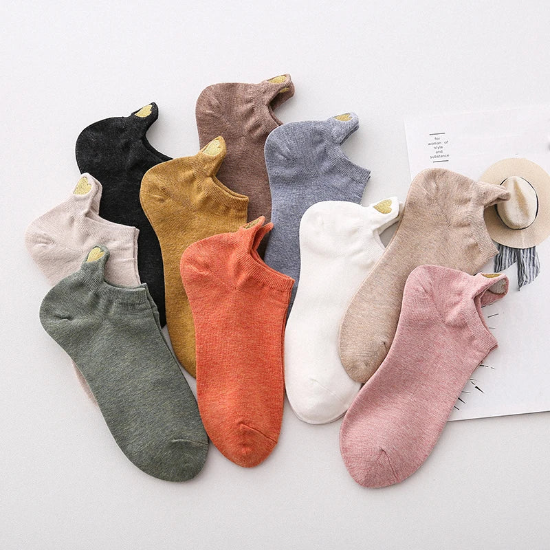 Women’s Heart Embroidered Low-Cut Cotton Socks – 4 Pairs Breathable Casual Ankle Socks