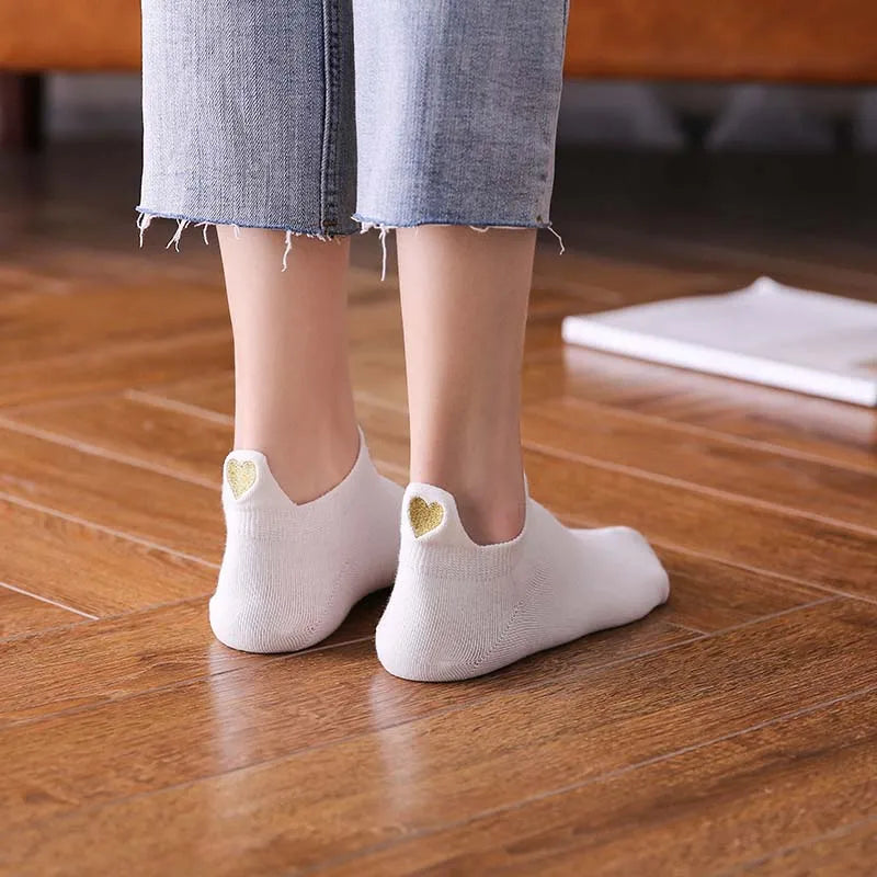 Women’s Heart Embroidered Low-Cut Cotton Socks – 4 Pairs Breathable Casual Ankle Socks