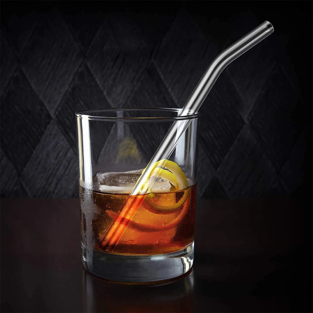 Glass straw in whiskey glass – elegant reusable drinkware from BeTrendy